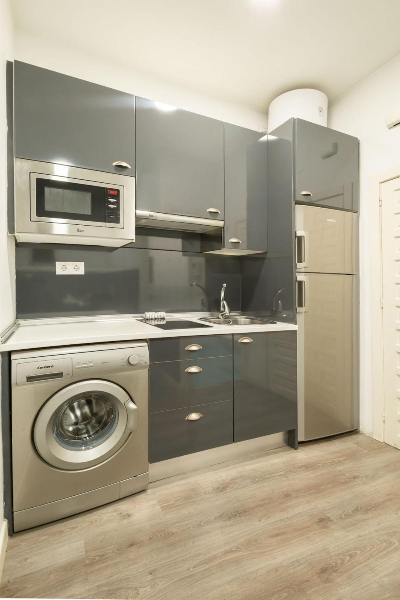 Apartamentos Day Madrid Plaza De Espana Centro Gran Via Sol Malasana Extérieur photo