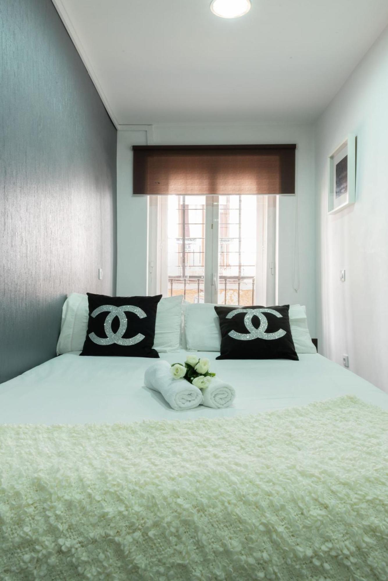 Apartamentos Day Madrid Plaza De Espana Centro Gran Via Sol Malasana Extérieur photo