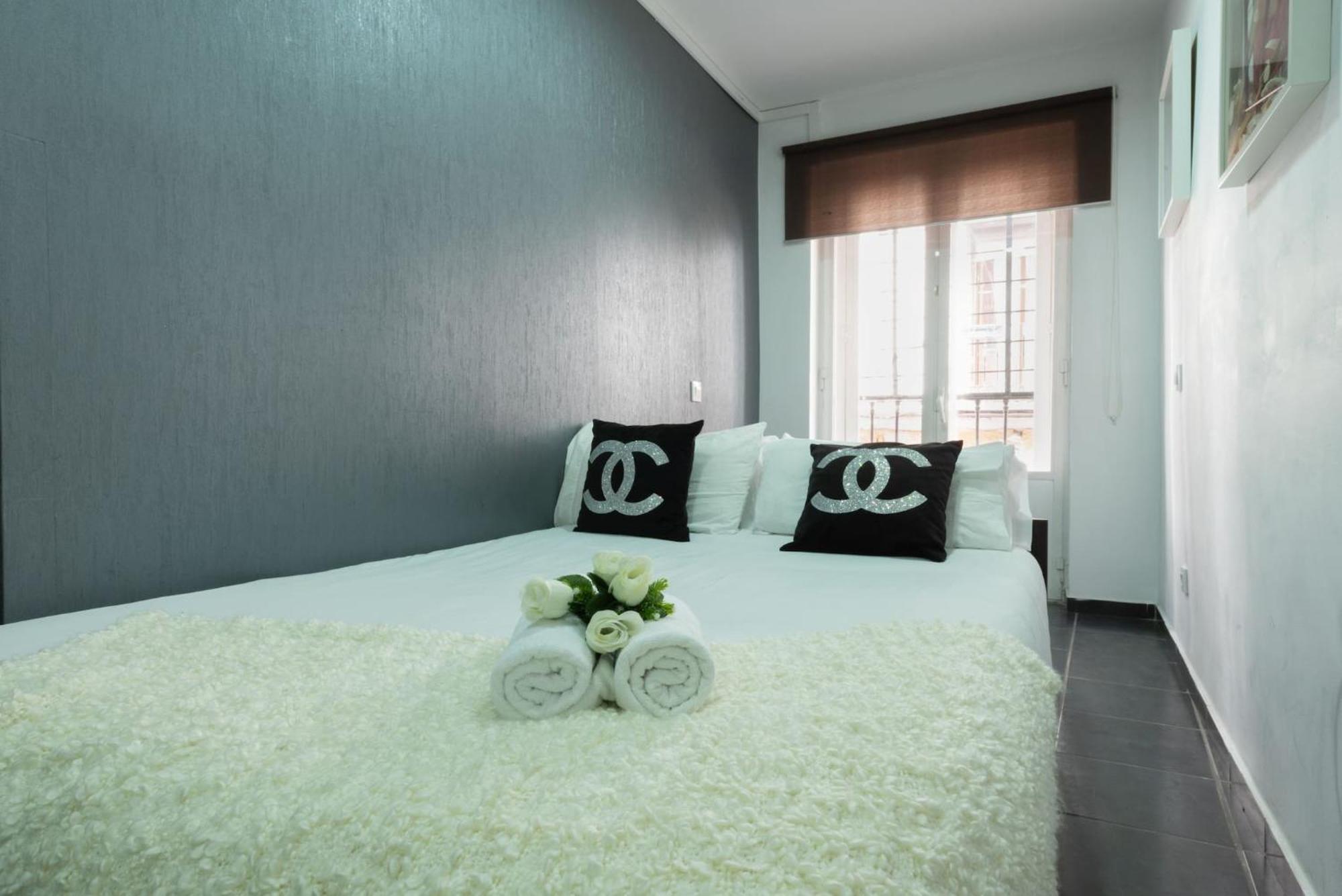 Apartamentos Day Madrid Plaza De Espana Centro Gran Via Sol Malasana Extérieur photo