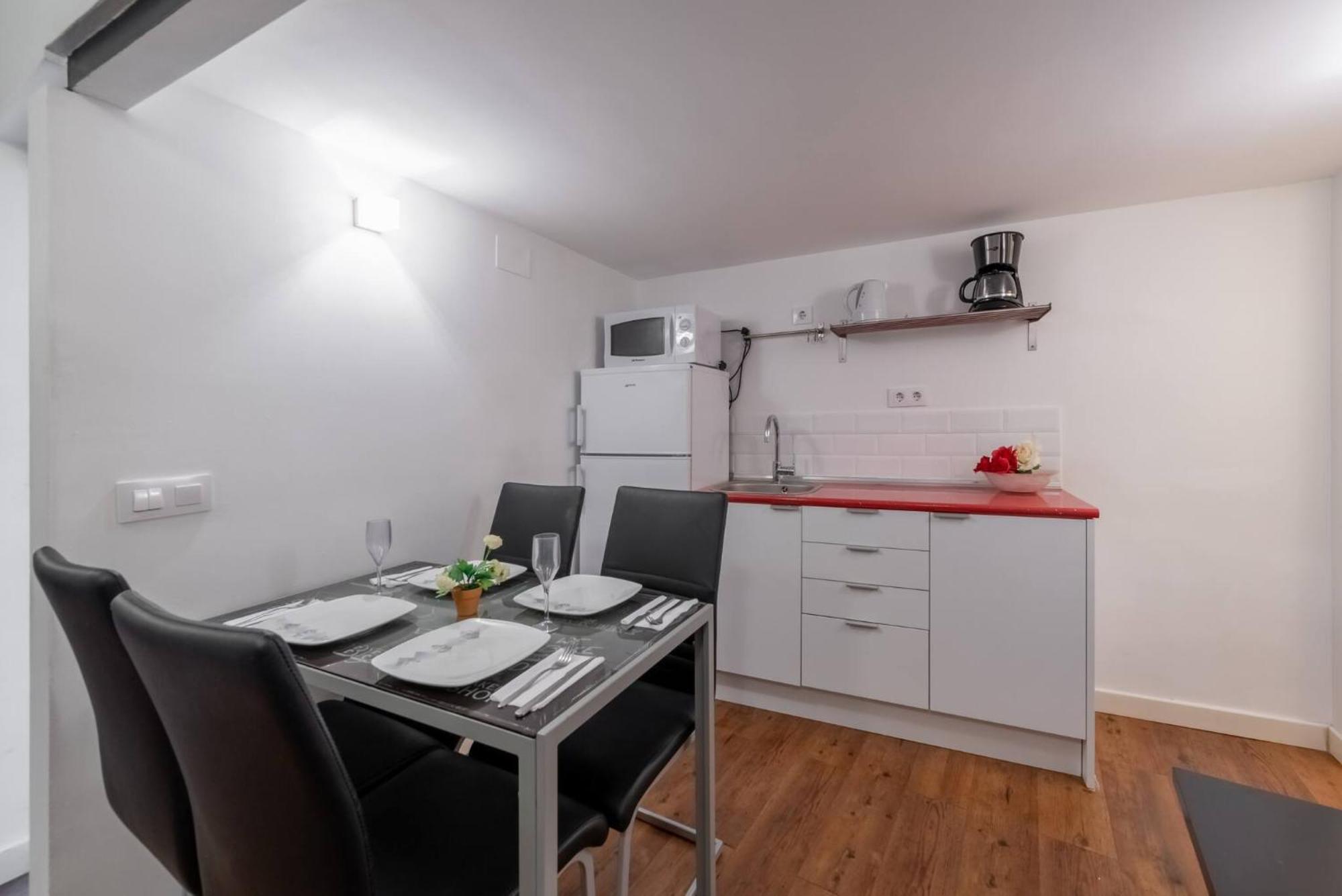 Apartamentos Day Madrid Plaza De Espana Centro Gran Via Sol Malasana Extérieur photo