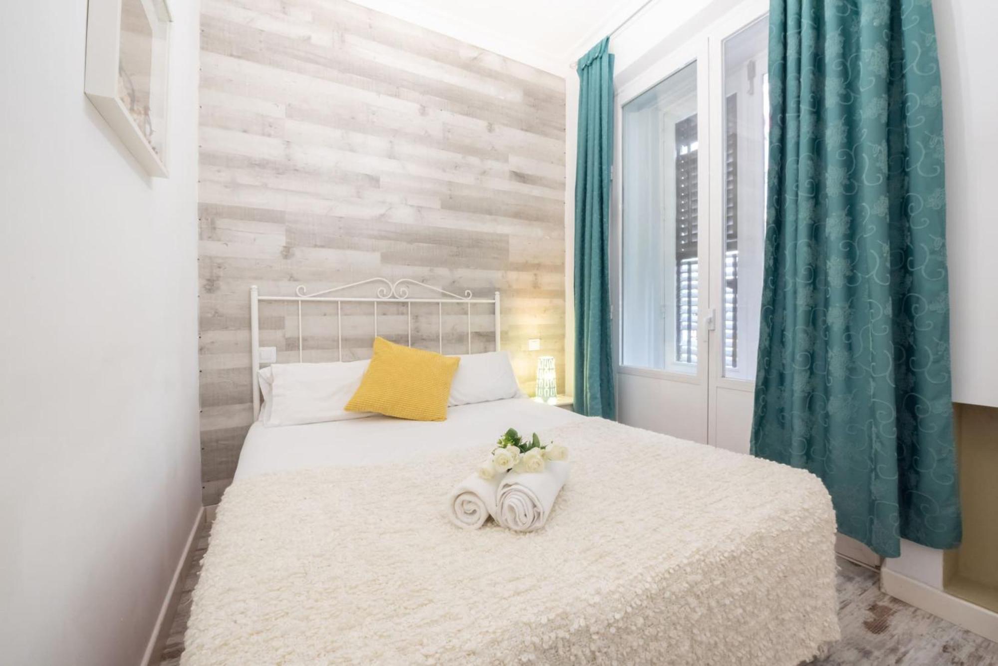 Apartamentos Day Madrid Plaza De Espana Centro Gran Via Sol Malasana Extérieur photo