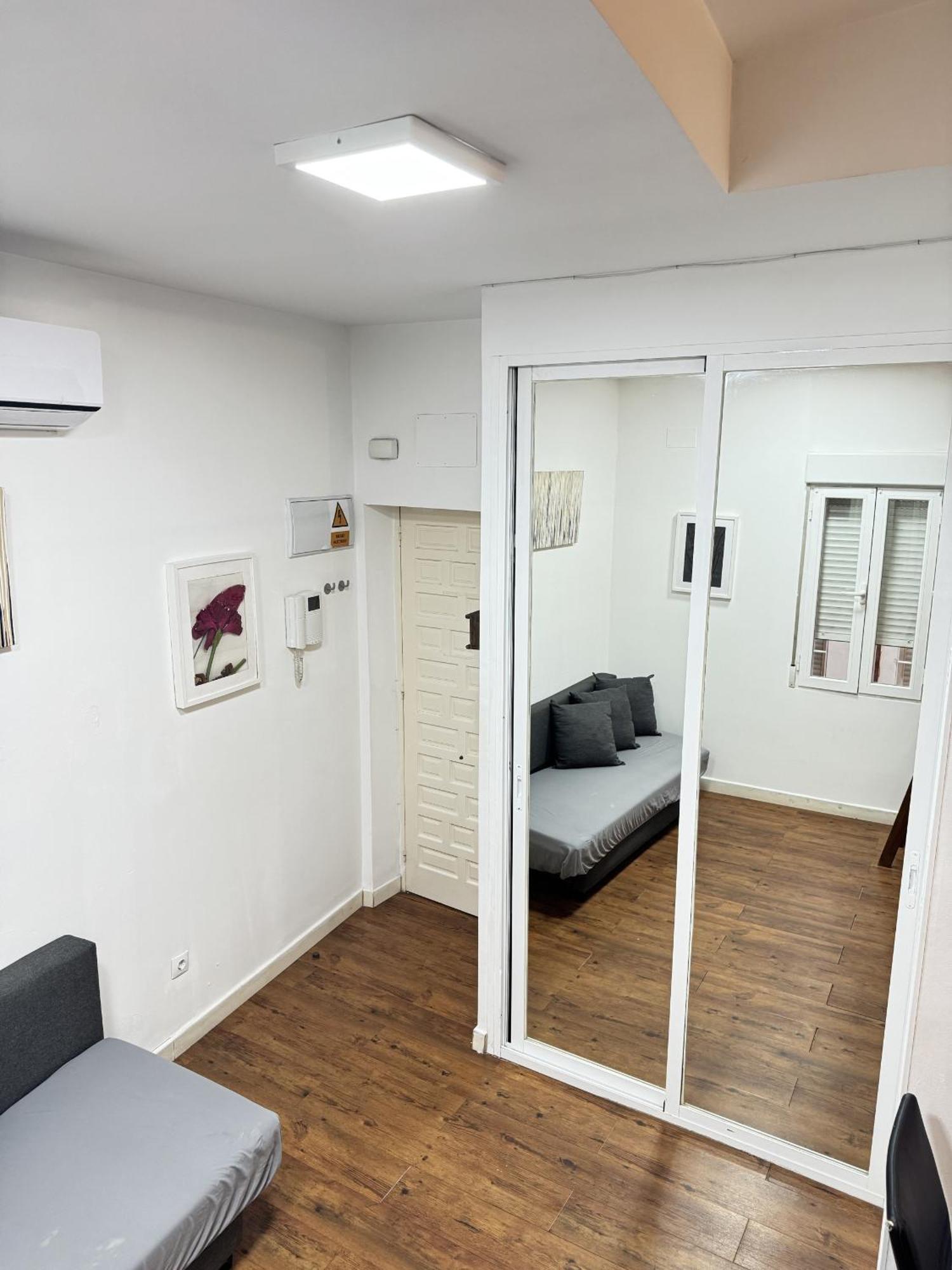 Apartamentos Day Madrid Plaza De Espana Centro Gran Via Sol Malasana Extérieur photo